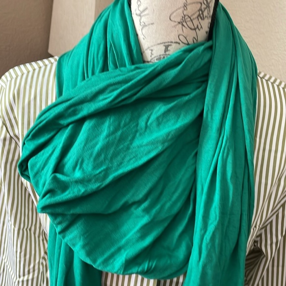 Bench Green Scarf NWT - Picture 4 of 4